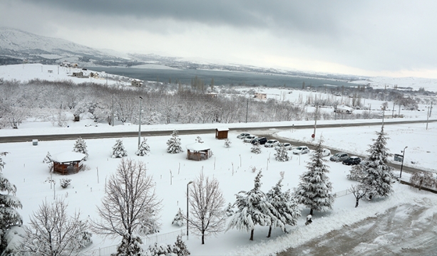 Konya’nın Halkapınar ilçesinde yoğun kar yağışı