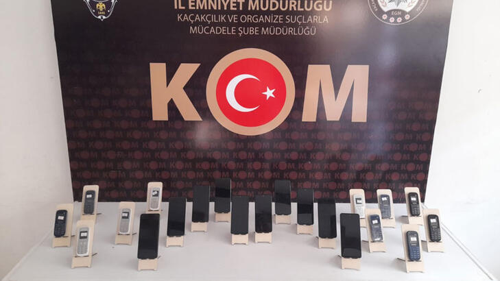 Konya’da ‘kaçak telefon’ operasyonu: 5 gözaltı