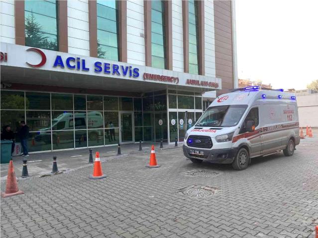 Konya’da inşattan düşen işçi yaralandı