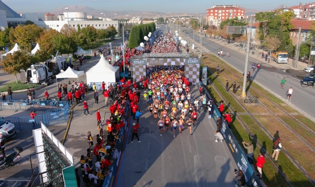 Uluslararası Konya Yarı Maratonu’nda Sporseverler Koştu