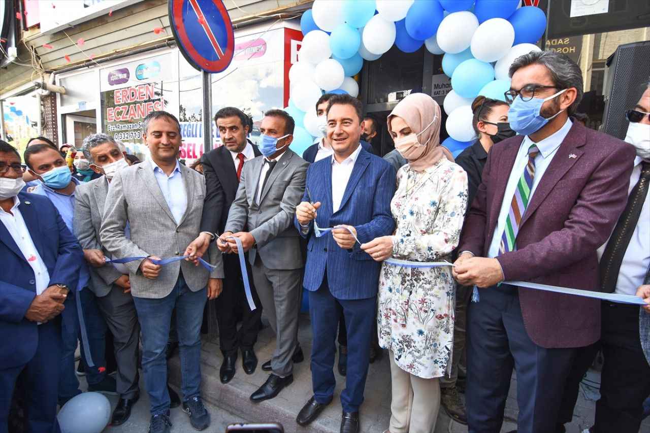 DEVA Partisi Genel Başkanı Ali Babacan, Konya’da esnafları ziyaret etti