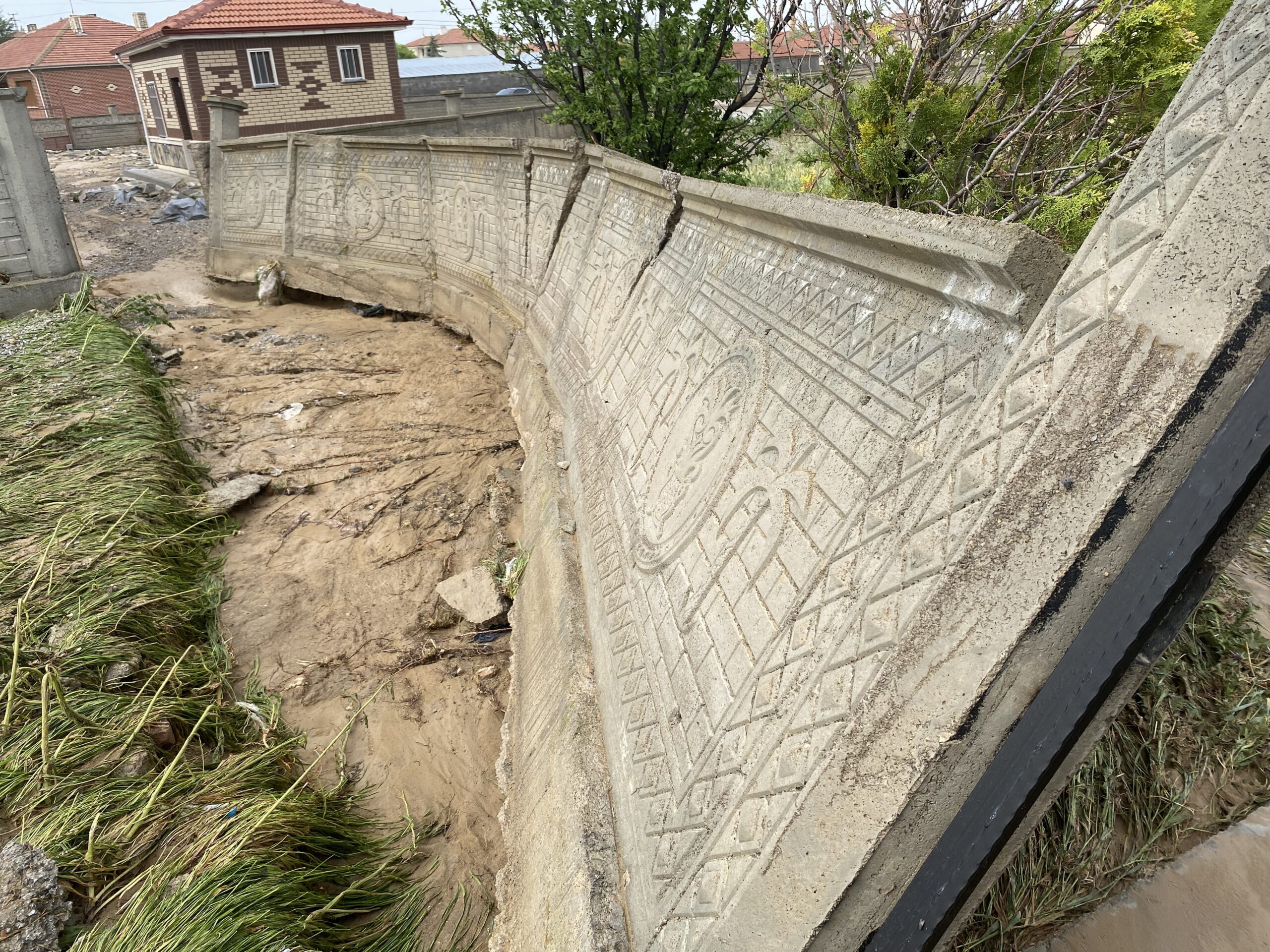 Celep Mahallesi’nde Sel Felaketi: Zarar Tespit Çalışmaları Başladı