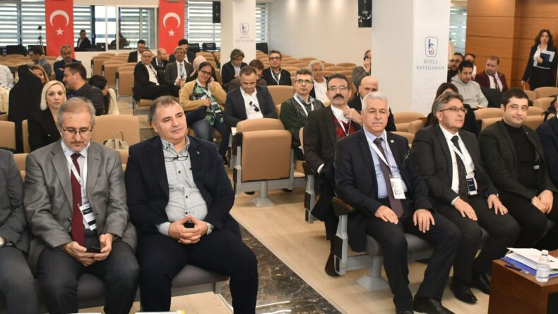 Konya’da Ekonomi Çalıştayı: Sanayi, Tarım ve Hizmet Sektörlerinin Sorunları Masaya Yatırıldı