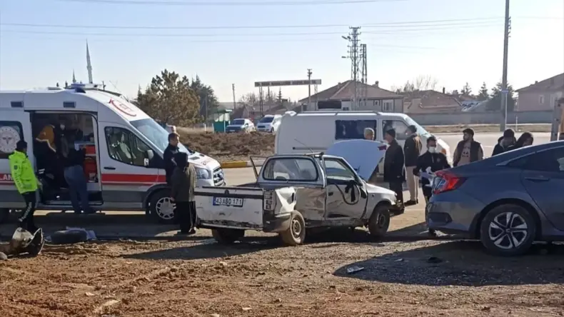 Kulu’da Trafik Kazası: 5 Yaralı