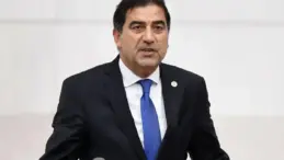 İYİ Parti’den istifa eden Ünal Karaman, AK Parti MKYK’sında