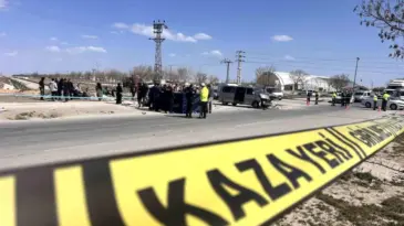 Konya’da Minibüs Tırla Çarpıştı: 1 Ölü, 5 Yaralı