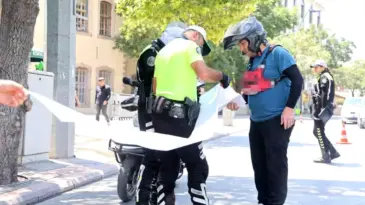 Motosiklet Sürücüsü Dekontla Savundu