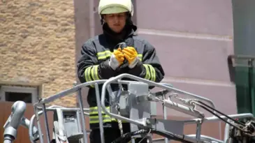 Beyşehir’de Sıkışan Güvercin Kurtarıldı