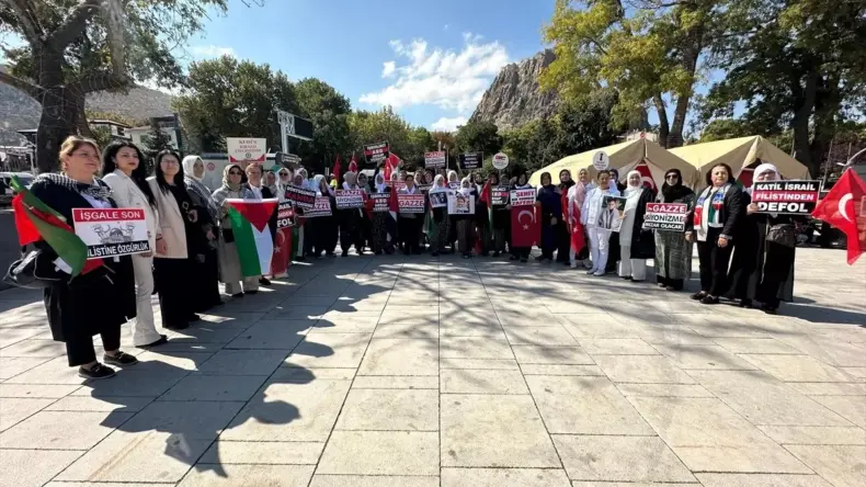 Konya ve çevre illerde ‘Gazze için Sessiz Çığlık’ etkinliği yapıldı
