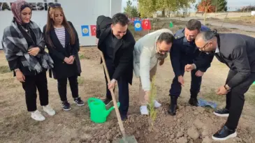 Fidanlar Toprakla Buluşturuldu!