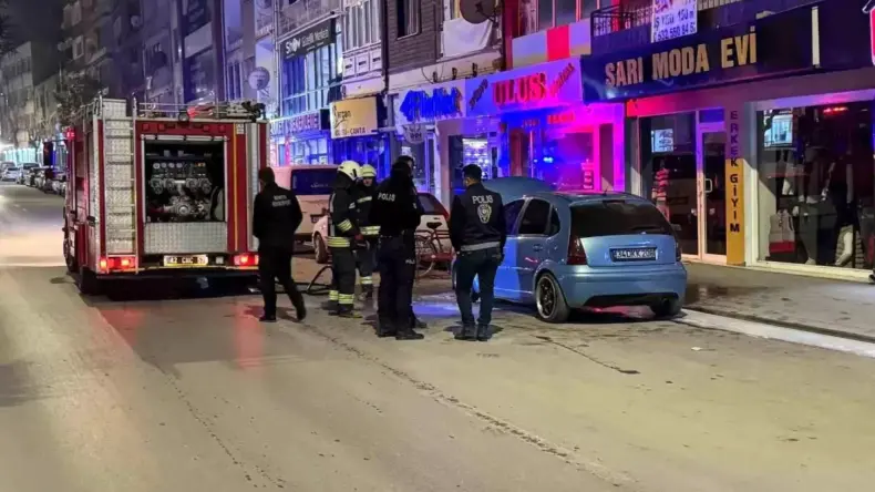 Ereğli’de Park Halindeki Araçta Yangın Çıktı