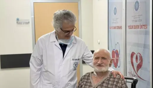 82 Yaşındaki Hastanın Kalbi Başarıyla Onarıldı