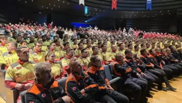 Konya’da Afet Gönüllülerine Sertifika